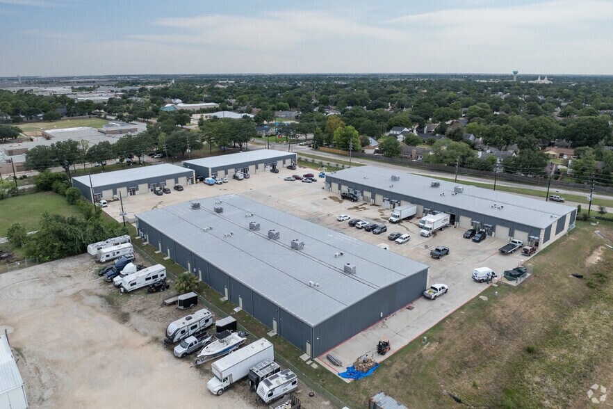 More Photos Of 17939 Kieth Harrow Blvd, Houston Showroom For Lease