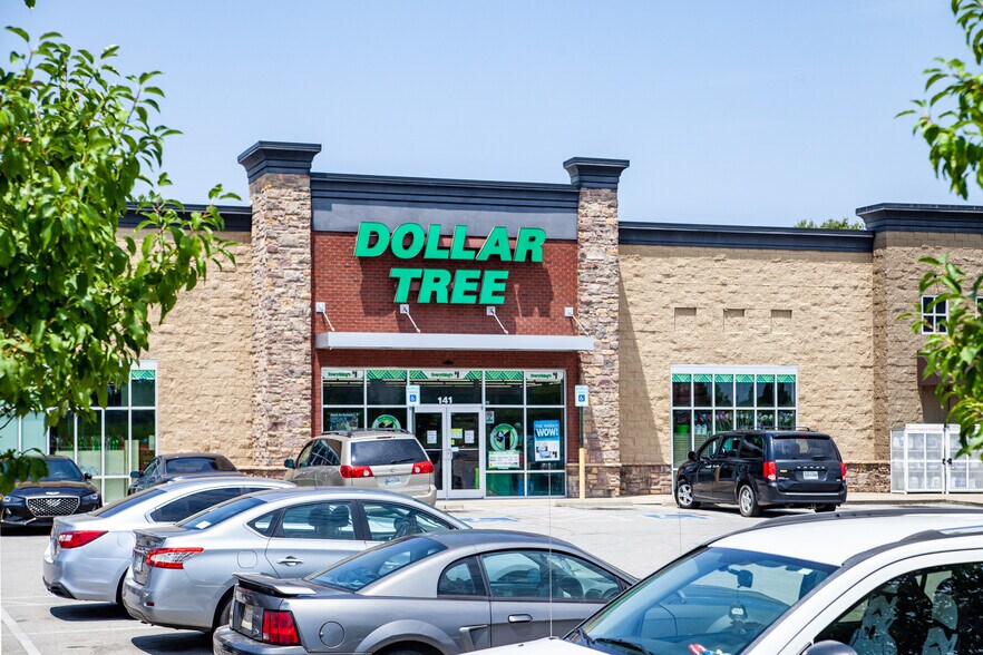 More Photos Of 129-145 Commons Dr, Martin Supermarket For Lease