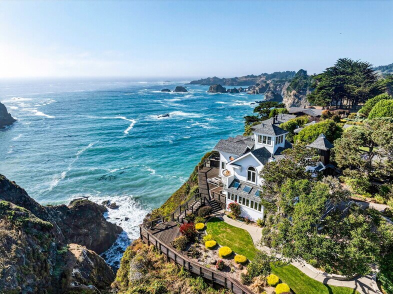 Primary Photo Of 5920 CA-1, Elk Hotel For Sale