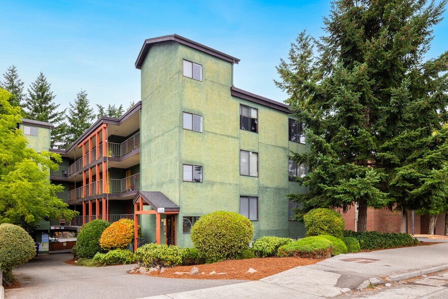 Primary Photo Of 712 N 143rd St, Seattle Apartments For Sale