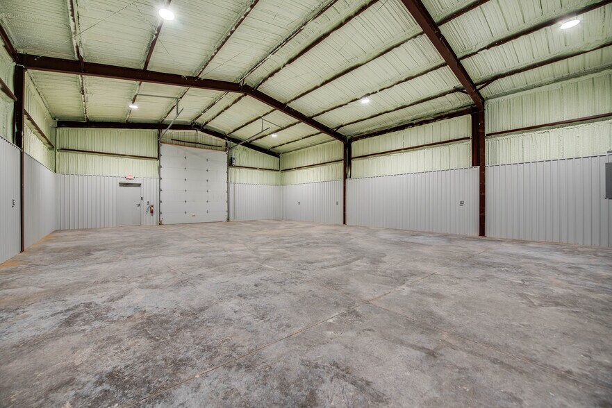 More Photos Of 1714 N FM 1788, Midland Warehouse For Lease