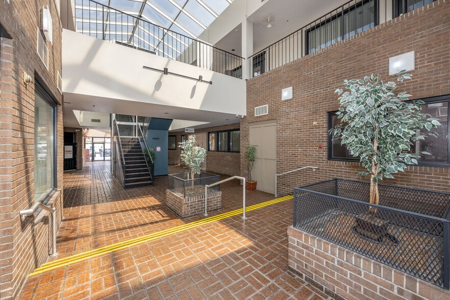 More Photos Of 125 Washington Ave, Dumont Storefront Retail Office For Lease