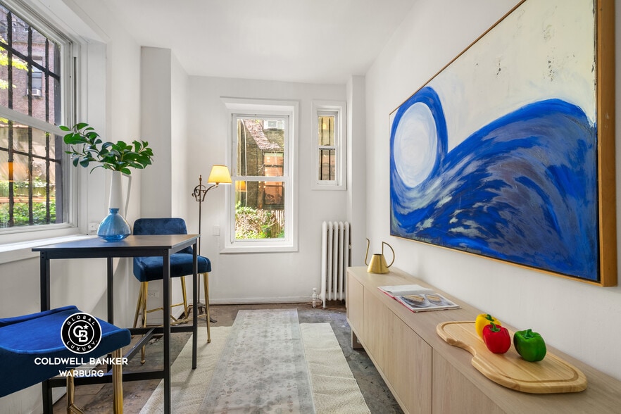 More Photos Of 132 W 73rd St, New York Apartments For Sale