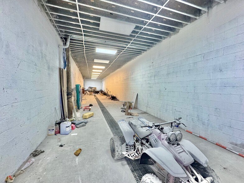 More Photos Of 21480 Jamaica Ave, Jamaica Auto Repair For Sale