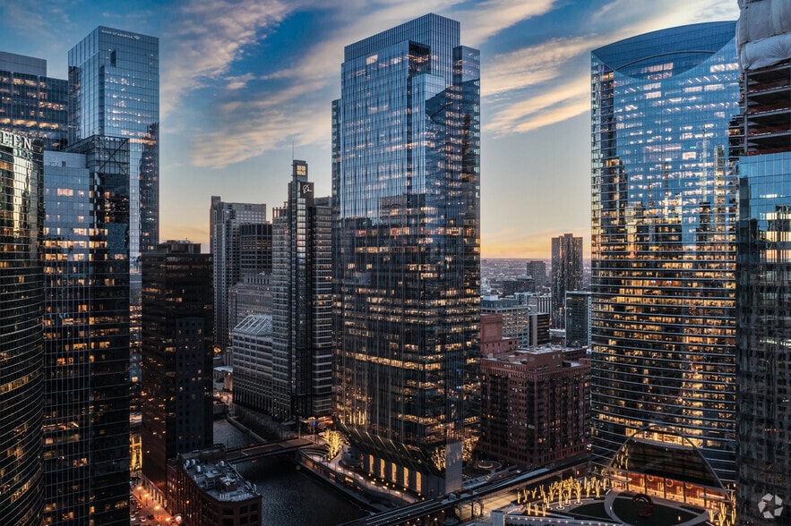 Primary Photo Of 150 N Riverside Plz, Chicago Office For Lease
