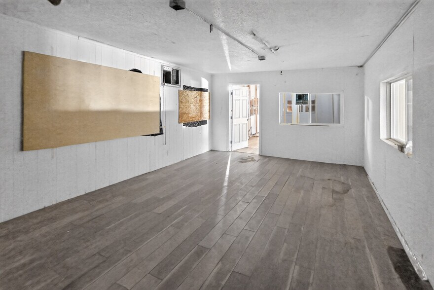 More Photos Of 5331 Easy St, Yreka General Retail For Sale