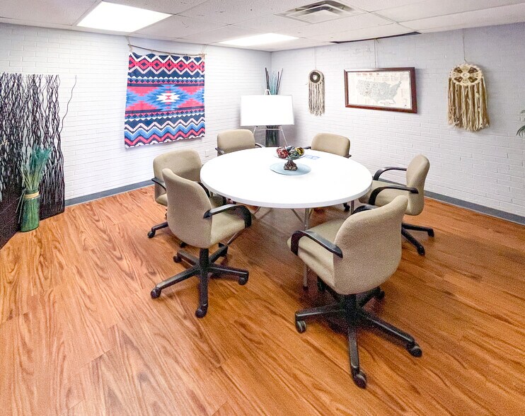 More Photos Of 4901 S Pennsylvania Ave, Oklahoma City Medical For Lease