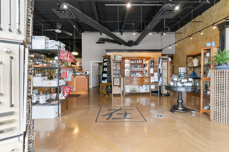 More Photos Of 109 Harmony Crossing, Eatonton Storefront Retail Office For Sale