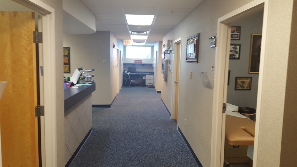 More Photos Of 2611-2635 Tamiami Trl, Port Charlotte Medical For Lease