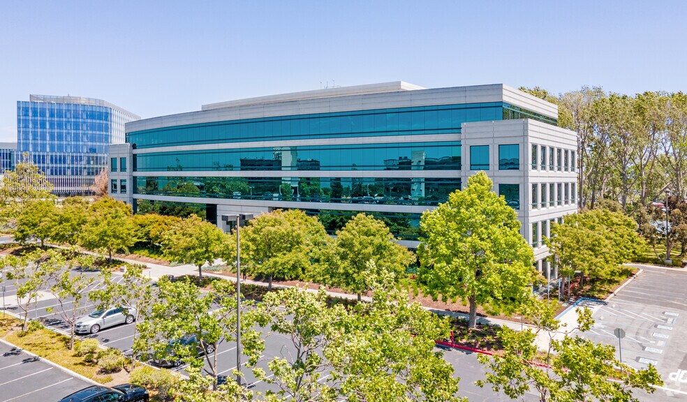 More Photos Of 555 Airport Blvd, Burlingame Office For Lease