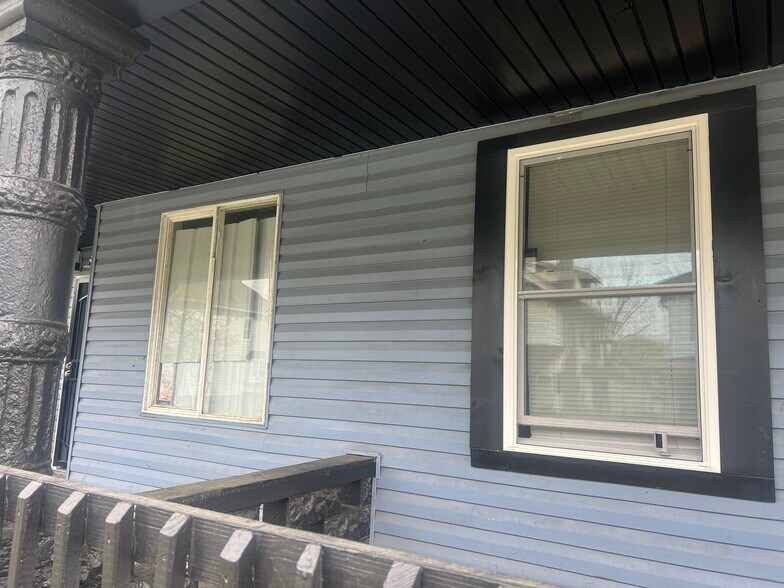 More Photos Of 19-21 Hendricks Pl, Indianapolis Specialty For Sale