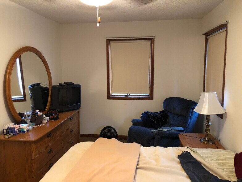 More Photos Of 1020 Lincoln Ave, Prospect Park Storefront Retail Residential For Sale