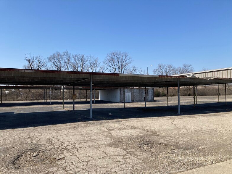 More Photos Of 3901 Lefferson Rd, Middletown Warehouse For Lease