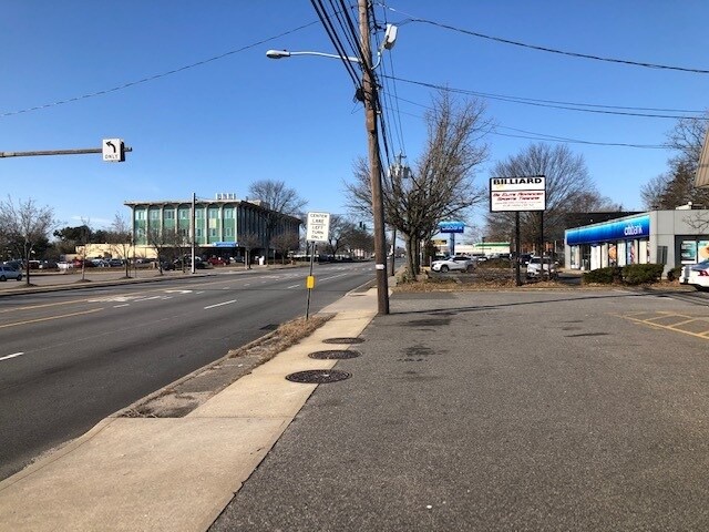 More Photos Of 6133 Jericho Tpke, Commack Storefront For Lease