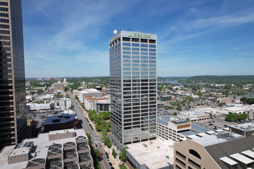 More Photos Of 400 W Capitol Ave, Little Rock Office For Lease