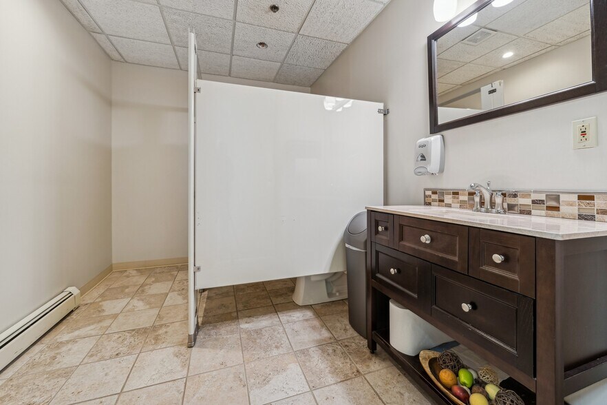 More Photos Of 1751 State Route 17A, Florida Industrial For Lease