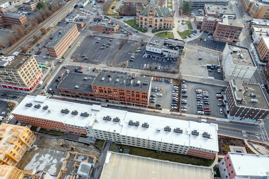 More Photos Of 50 Centre St, Brockton Apartments For Lease