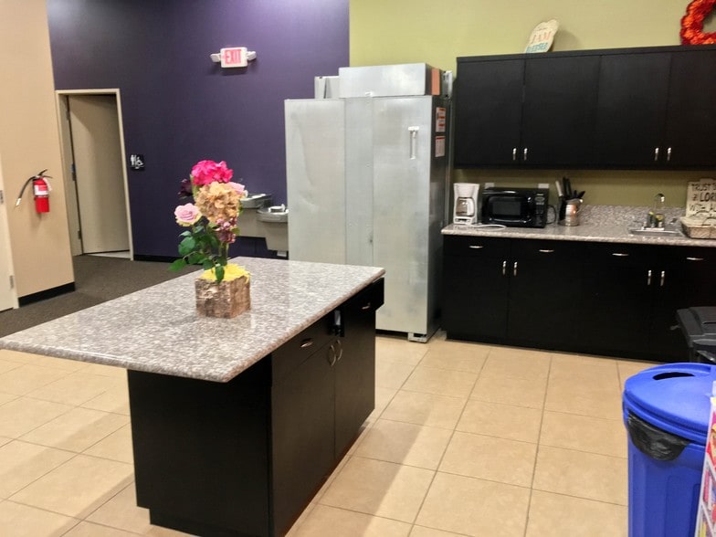 More Photos Of 4315 N Rancho Dr, Las Vegas Loft Creative Space For Lease