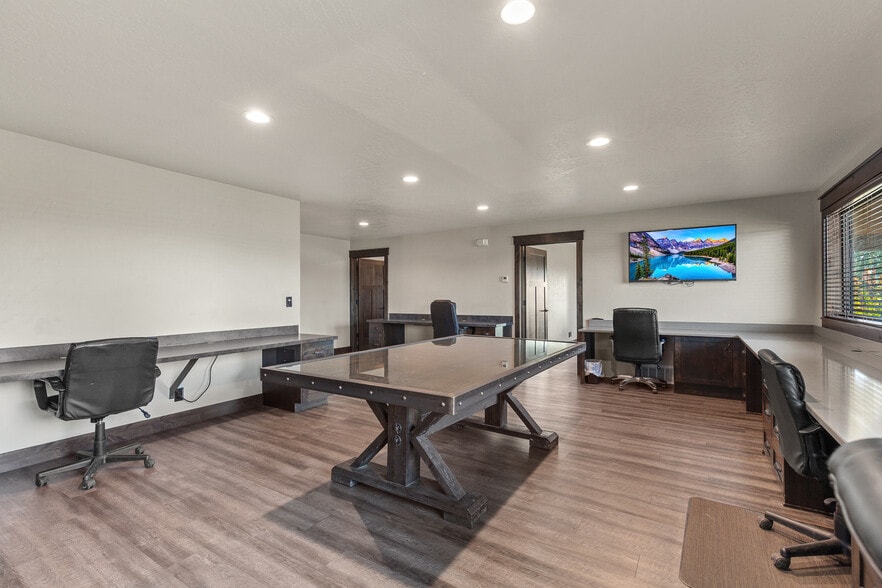 More Photos Of 10157 N Taryne St, Hayden Flex For Sale