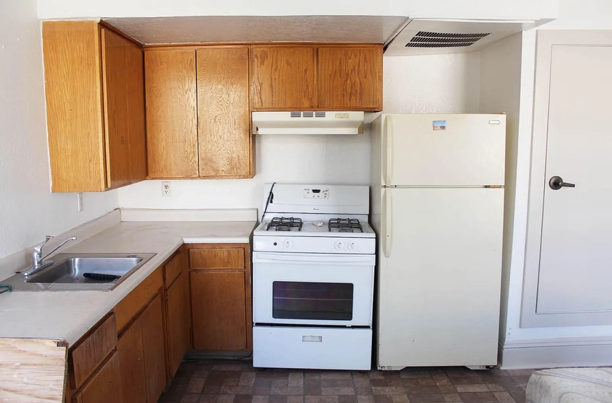 More Photos Of 515 W Missouri Ave, El Paso Multifamily For Sale
