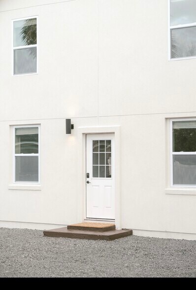 More Photos Of 404 Margaret St, Neptune Beach Multifamily For Sale