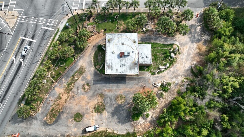 More Photos Of 6653 Church St, Riverdale Freestanding For Sale