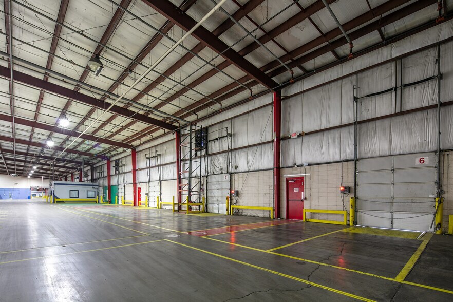 More Photos Of 108 Summer Ct, Georgetown Warehouse For Sale