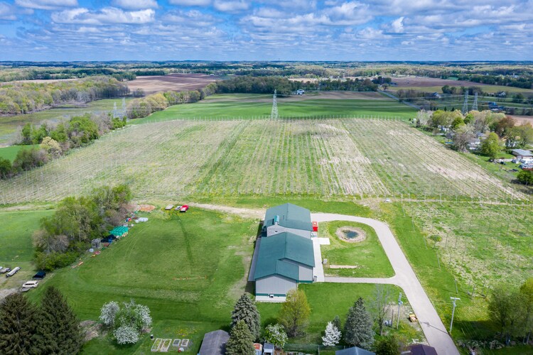 More Photos Of 4630 W Hickory Rd, Hickory Corners Garden Center For Sale