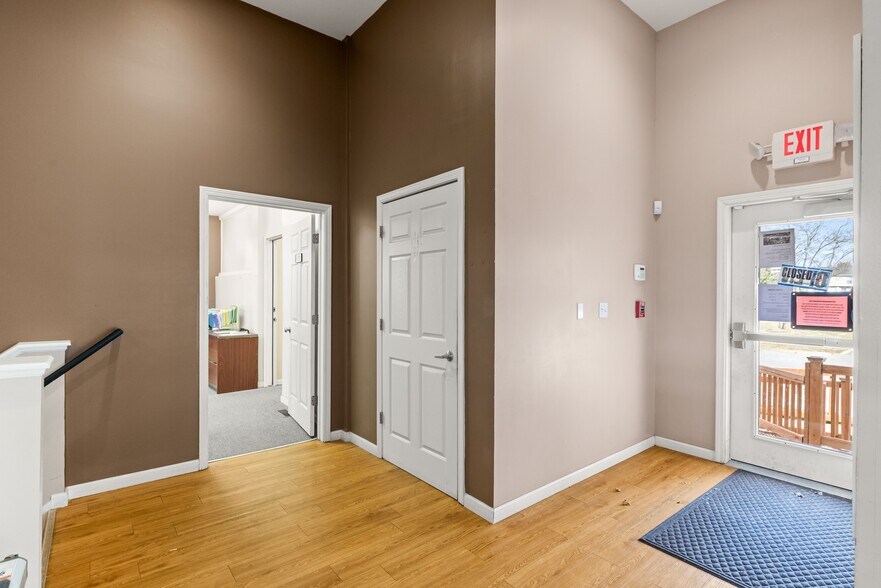 More Photos Of 11065 Dunklin Dr, Saint Louis Apartments For Sale