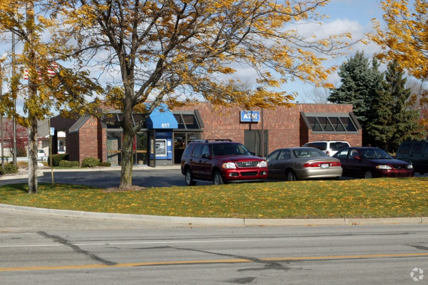 Primary Photo Of 857 4 Mile Rd, Grand Rapids Bank For Sale