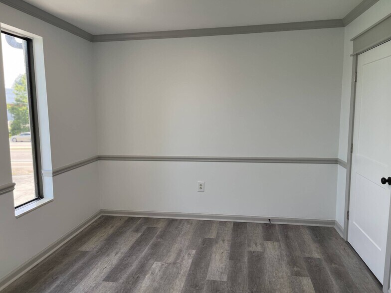 More Photos Of 1009 Keith St NW, Cleveland Office For Lease
