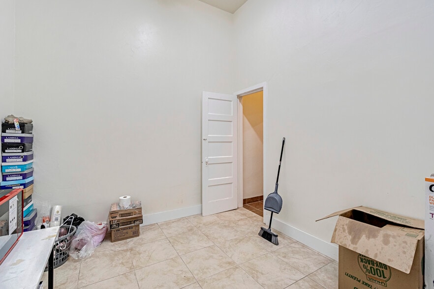 More Photos Of 3626 E Cesar Chavez Blvd, Fresno General Retail For Sale