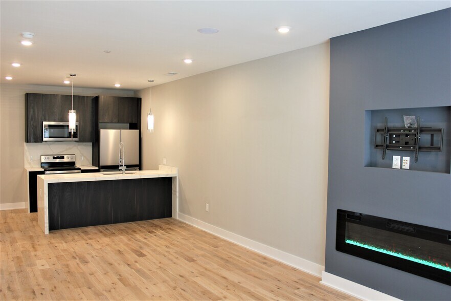 More Photos Of 1000-1038 W Girard Ave, Philadelphia Apartments For Lease