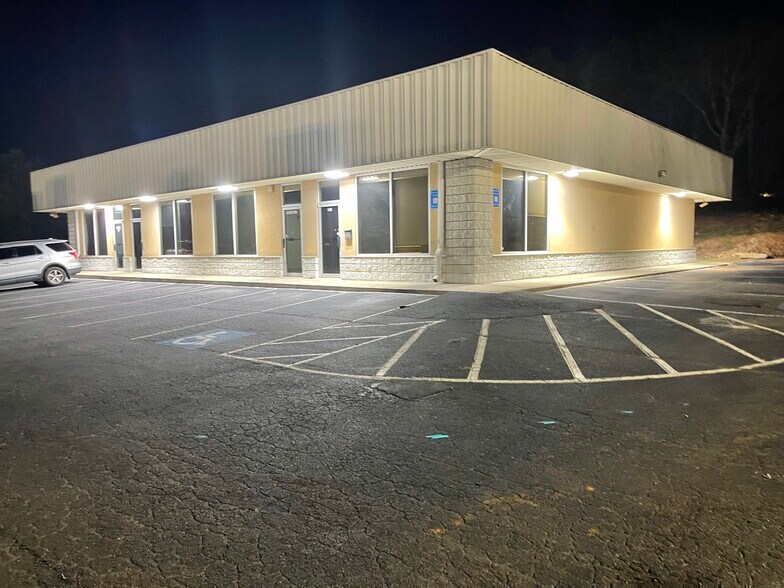 More Photos Of 2536 Carrollton Villa Rica Hwy, Carrollton Office For Lease