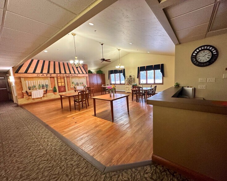 More Photos Of 226 Bornemann St, Green Bay Assisted Living For Sale
