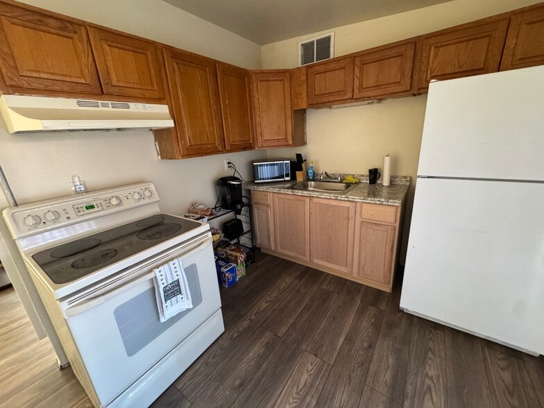 More Photos Of 3502 - 3542 Romero Rd, Tucson Apartments For Sale