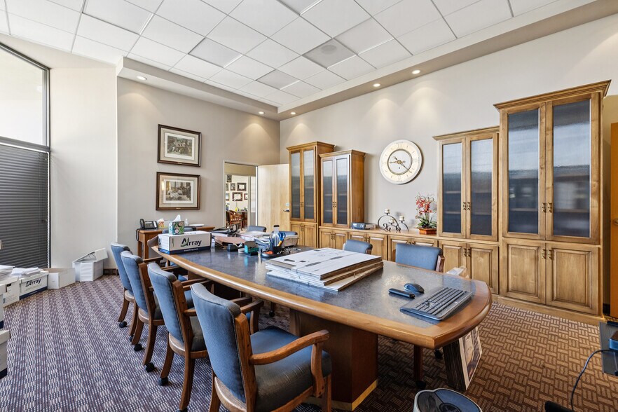 More Photos Of 550 Price Ave, Redwood City Office For Sale