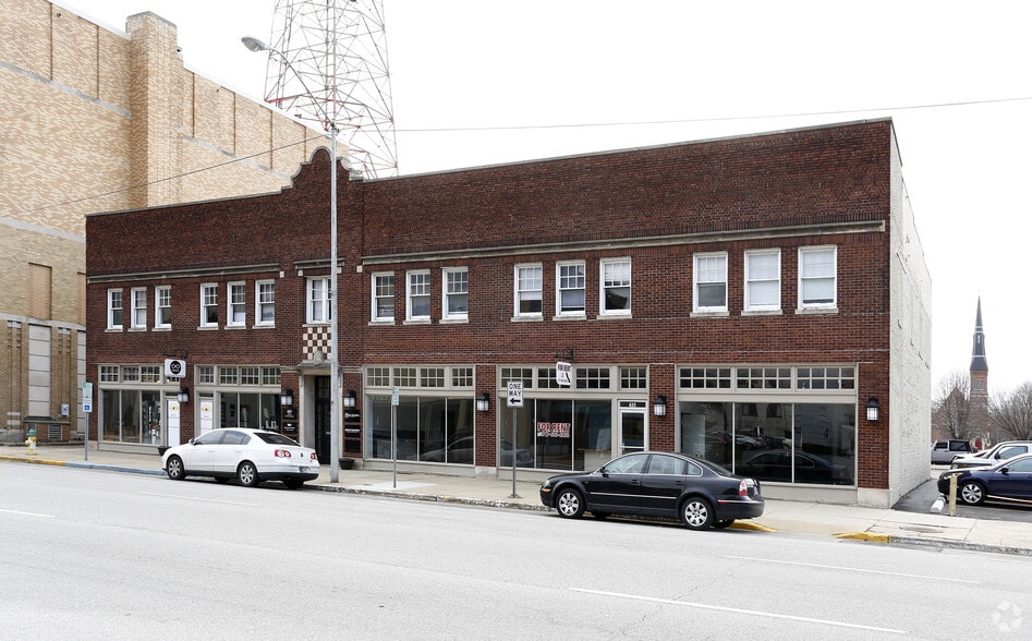 More Photos Of 645 Ohio St, Terre Haute Storefront Retail Office For Lease