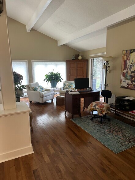 More Photos Of 1419 Deerfield Rd, Boone Office For Sale