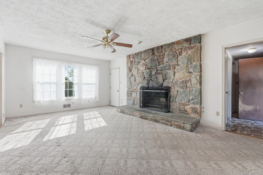 More Photos Of 15901 Old Columbia Pike, Burtonsville Land For Sale