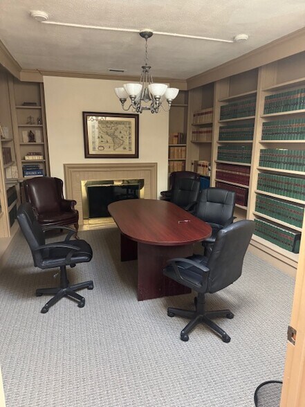 More Photos Of 20 N Spruce St, Asheville Office For Sale