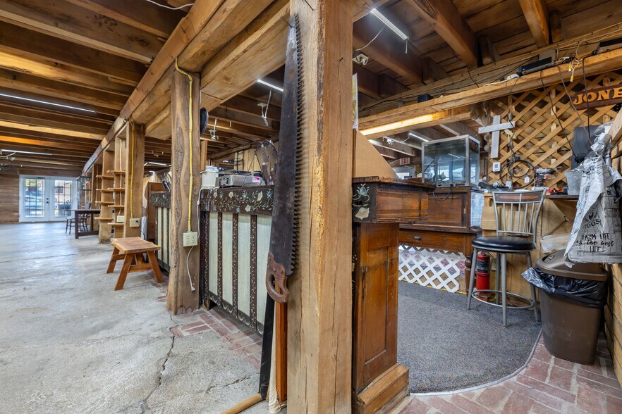 More Photos Of 8724 US Highway 68 N, West Liberty General Retail For Sale