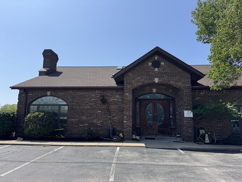 More Photos Of 160 Sagamore Pky W, West Lafayette Office For Lease