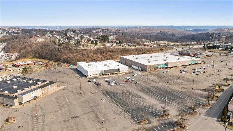 More Photos Of 7025 Clairton Rd, West Mifflin Flex For Lease