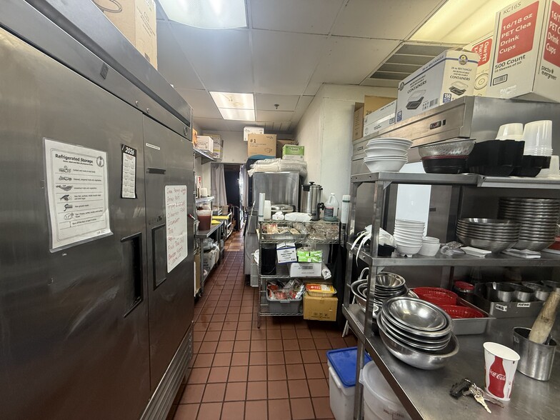 More Photos Of 9400 S Eastern Ave, Henderson General Retail For Lease