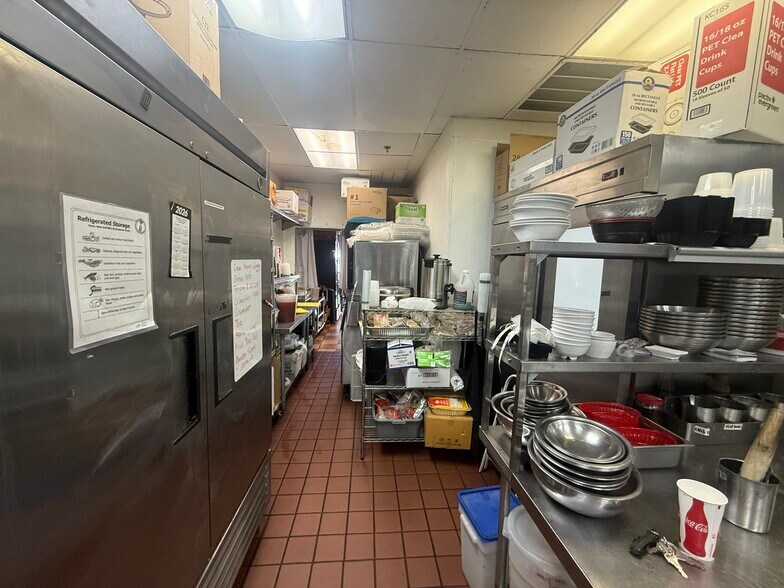 More Photos Of 9400 S Eastern Ave, Las Vegas General Retail For Lease