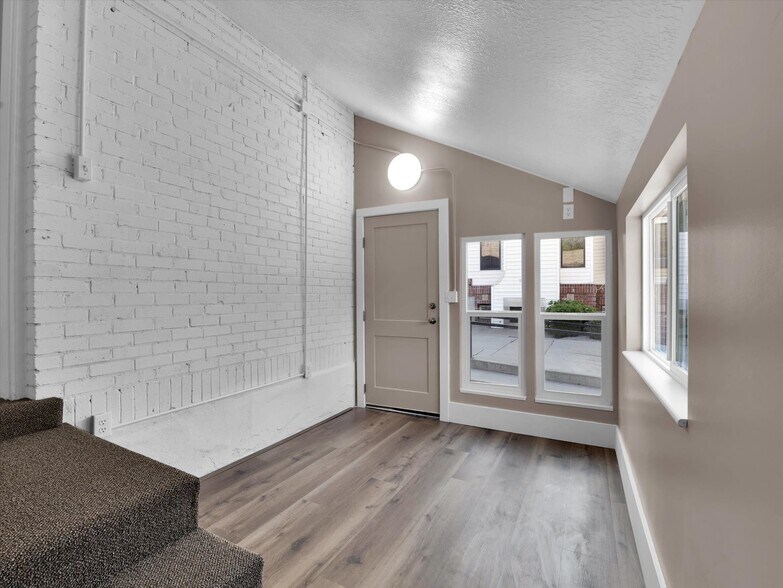 More Photos Of 485 S 100 E, Bountiful Office Residential For Sale