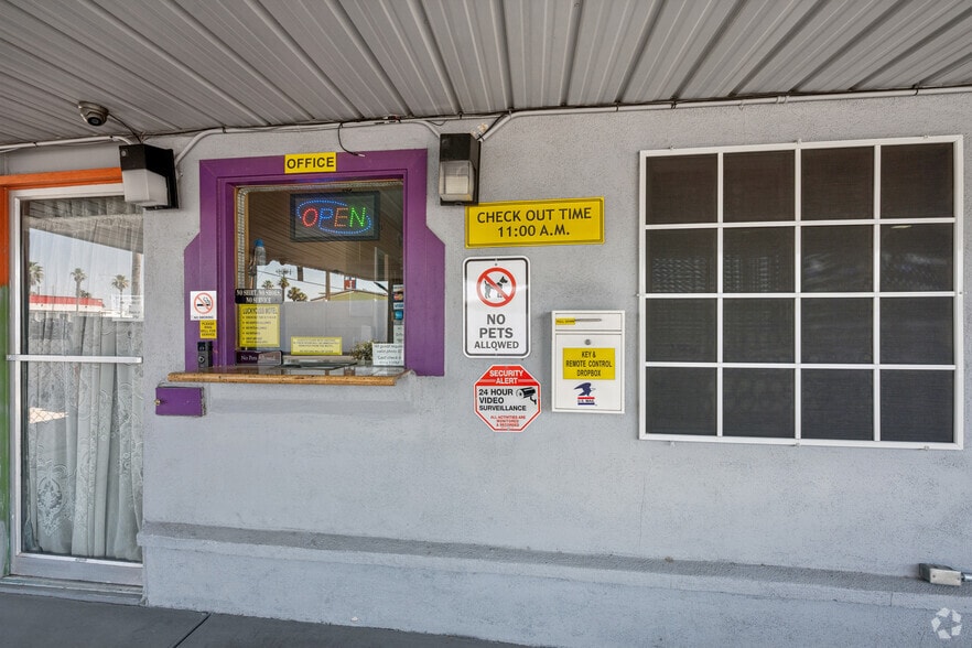More Photos Of 3305 Fremont St, Las Vegas Hotel For Sale