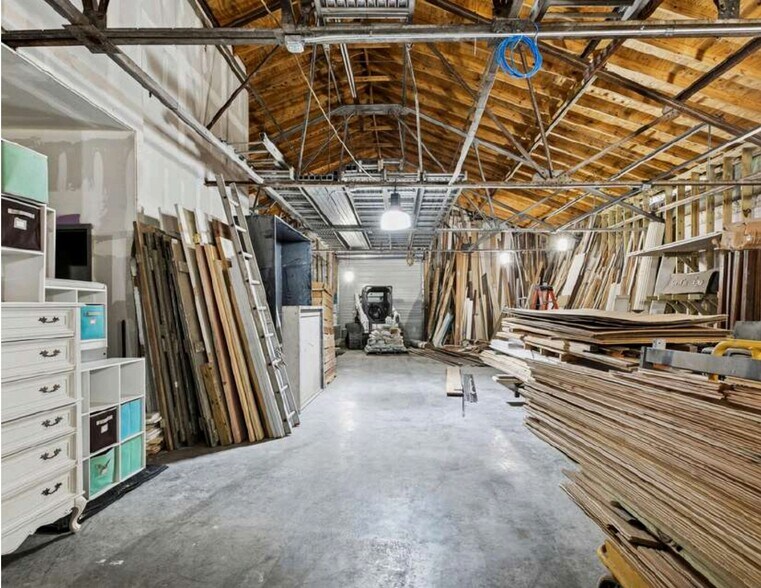 More Photos Of 1240 S Broad St, New Orleans Warehouse For Sale