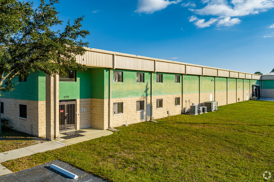 Primary Photo Of 375 Mears Blvd, Oldsmar Warehouse For Lease